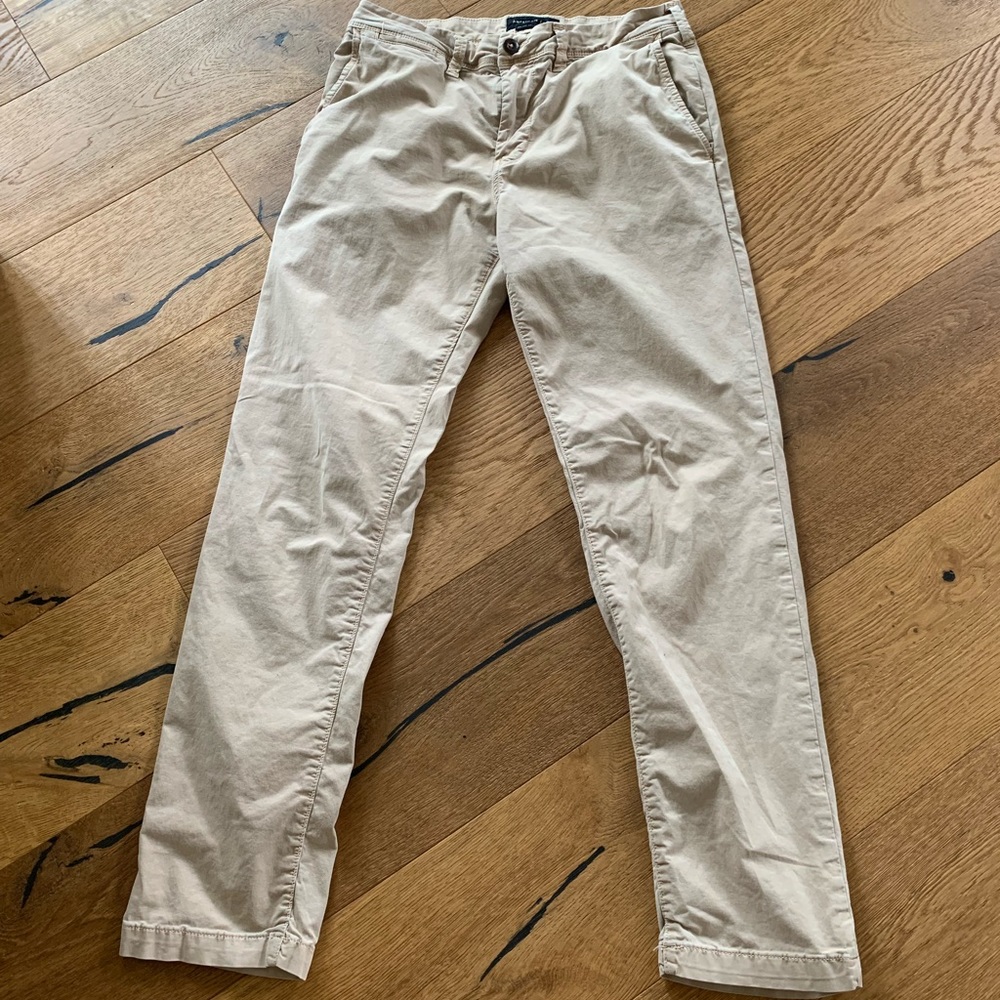 American eagle slim straight chinos